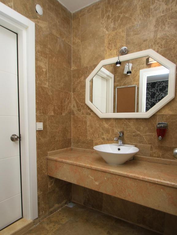 Larimar Boutique Hotel Чешме Екстер'єр фото